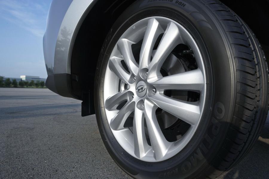  Hyundai ix35 2010 года  (фото 51 из 114)